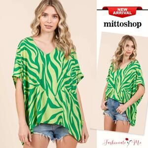 Mittoshop Zebra Print V-Neck Short Dolman Sleeves Oversized Knit Top | Green